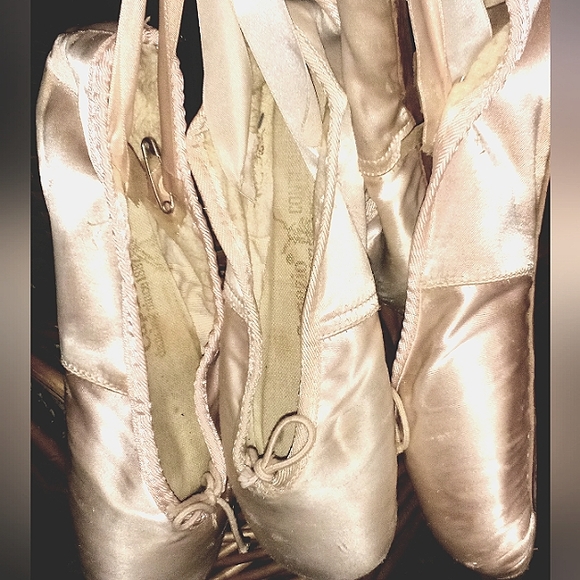Capezio 3.5D Contempora toe shoes - Picture 1 of 9